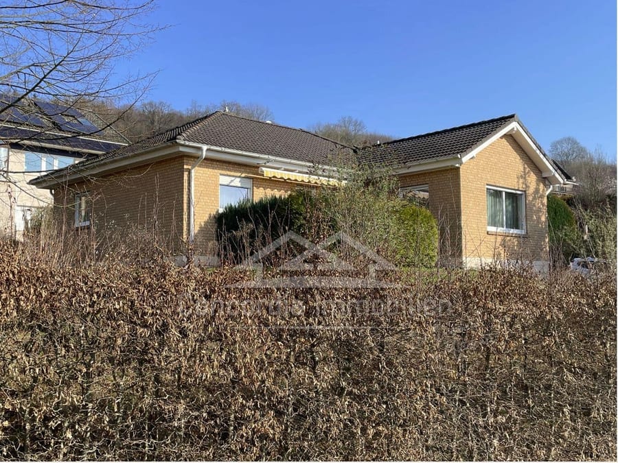 Einfamilienhaus in Bad Gandersheim im Bungalowstil, exponierte Lage