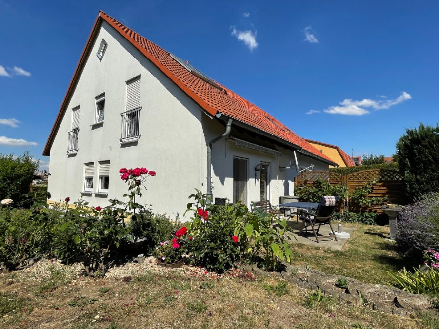 Doppelhaushälfte in Diera bei Meißen, ruhig und ländlich
